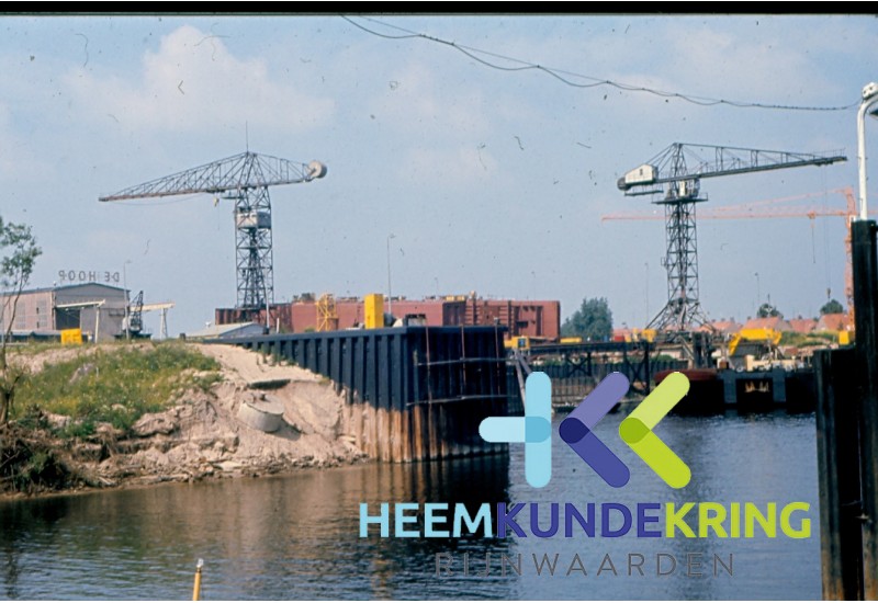 werf vanaf de rijn F00001095